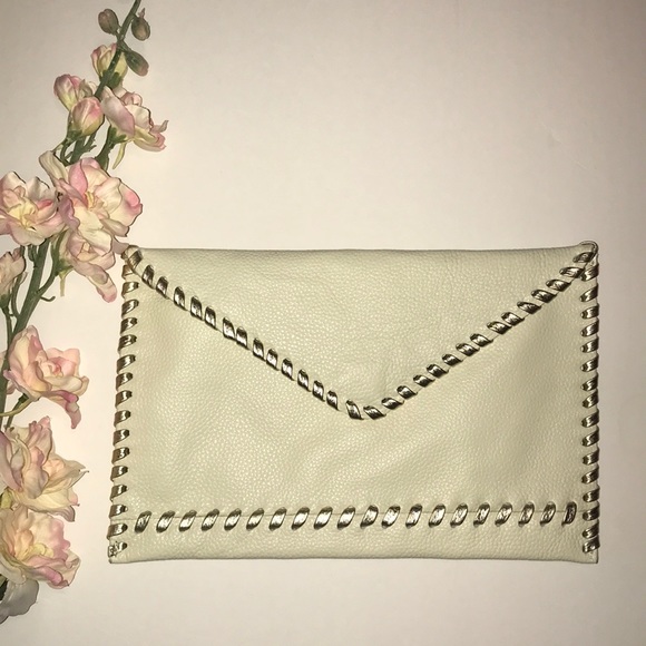 Laggo Handbags - 🏆HOST PICK!🏆LAGGO “Envelope” Leather  Clutch